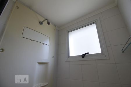 Apartamento à venda com 120m², 3 quartos e 2 vagasChuveiro