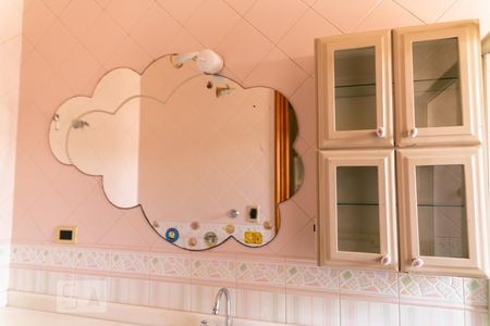 Casa para alugar com 540m², 4 quartos e 6 vagas Casa para alugar com 540m², 4 quartos e 6 vagasBanheiro da Suíte 1