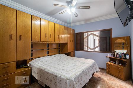 Casa à venda com 230m², 3 quartos e 8 vagas Casa à venda com 230m², 3 quartos e 8 vagasSuite