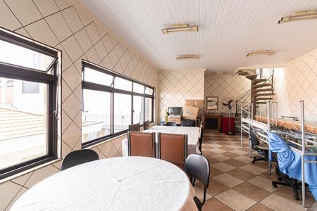 Casa à venda com 230m², 3 quartos e 8 vagas Casa à venda com 230m², 3 quartos e 8 vagasSalão de Festas