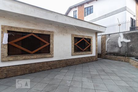 Casa à venda com 230m², 3 quartos e 8 vagas Casa à venda com 230m², 3 quartos e 8 vagasÁrea Externa