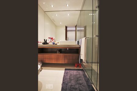 Apartamento à venda com 511m², 4 quartos e 3 vagasBanheiro da suíte 3