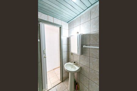 Banheiro de casa para alugar com 1 quarto, 45m² em Passo das Pedras, Porto Alegre