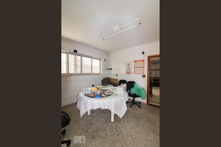 Casa para alugar com 468m², 4 quartos e 4 vagas Casa para alugar com 468m², 4 quartos e 4 vagasCozinha