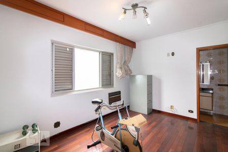 Casa para alugar com 468m², 4 quartos e 4 vagas Casa para alugar com 468m², 4 quartos e 4 vagasSuíte 2