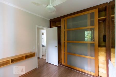 Quarto 1 de apartamento para alugar com 2 quartos, 69m² em Vila Andrade, São Paulo