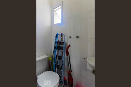 Apartamento para alugar com 137m², 3 quartos e 2 vagasBanheiro de Serviço