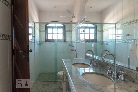 Casa para alugar com 5 quartos, 230m² em Jardim Atlântico, Belo Horizonte