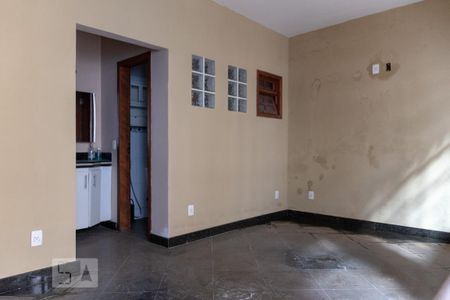 Casa para alugar com 5 quartos, 230m² em Jardim Atlântico, Belo Horizonte