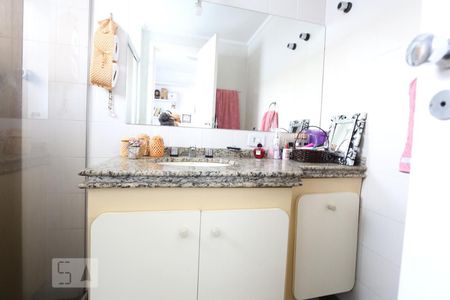 suite de apartamento para alugar com 4 quartos, 157m² em Jardim Londrina, São Paulo