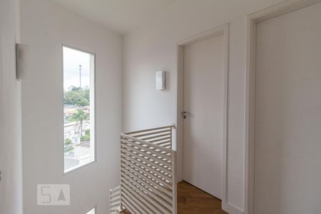 Casa de condomínio para alugar com 80m², 3 quartos e 2 vagasCorredor