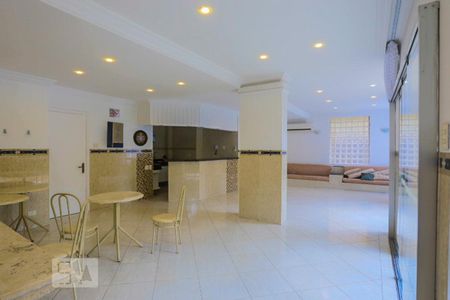 Apartamento para alugar com 72m², 2 quartos e 1 vagaÁrea comum - Salão de Festas