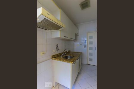 Apartamento para alugar com 72m², 2 quartos e 1 vagaCozinha - Armários