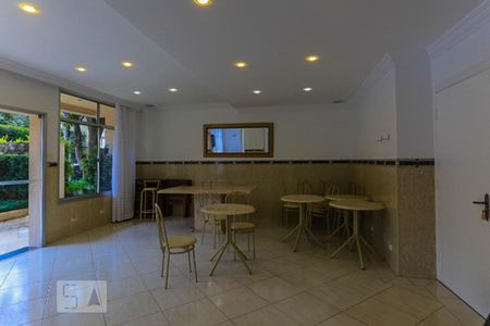 Apartamento para alugar com 72m², 2 quartos e 1 vagaÁrea comum - Salão de Festas