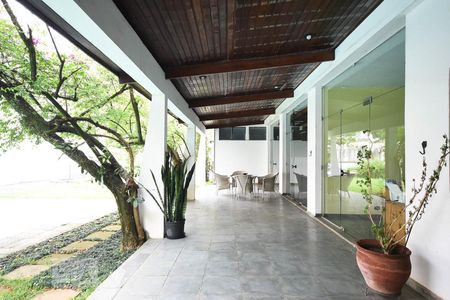 Casa à venda com 700m², 5 quartos e 3 vagasVaranda 2