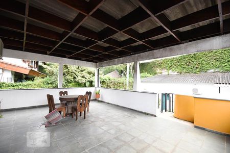 Casa à venda com 700m², 5 quartos e 3 vagasVaranda do Quarto 1