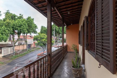 Casa para alugar com 360m², 4 quartos e 4 vagasSacada