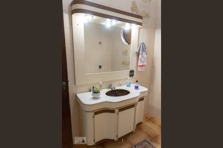 Casa para alugar com 360m², 4 quartos e 4 vagasBanheiro Social