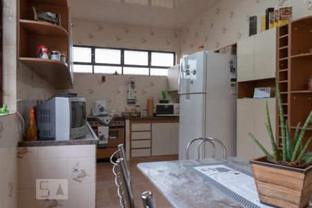Casa para alugar com 360m², 4 quartos e 4 vagasCozinha