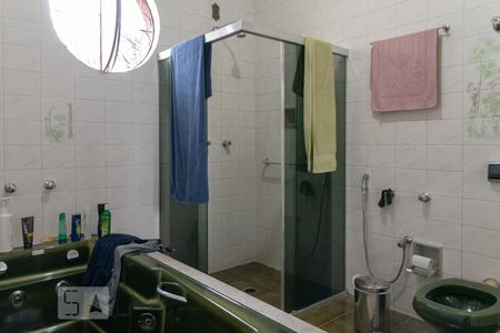 Casa para alugar com 360m², 4 quartos e 4 vagasBanheiro do Quarto 1