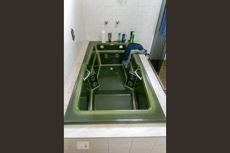 Casa para alugar com 360m², 4 quartos e 4 vagasBanheiro do Quarto 1