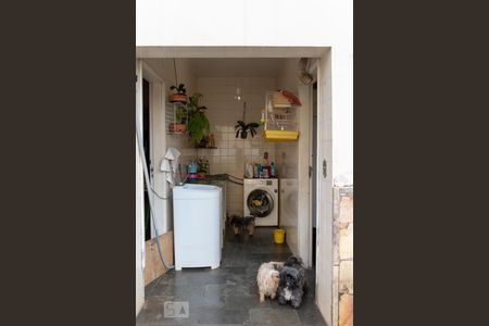 Casa para alugar com 360m², 4 quartos e 4 vagasÁrea de serviço