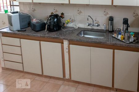 Casa para alugar com 360m², 4 quartos e 4 vagasCozinha