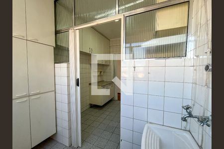 Apartamento para alugar com 58m², 2 quartos e 1 vagaÁrea de Serviço