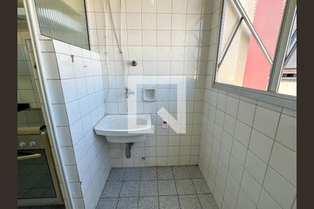 Apartamento para alugar com 58m², 2 quartos e 1 vagaÁrea de Serviço