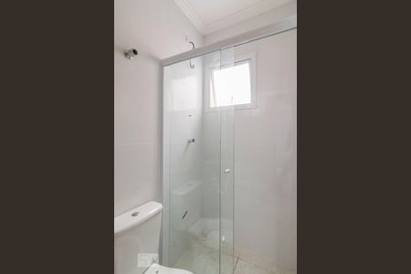 Banheiro de apartamento à venda com 2 quartos, 86m² em Parque Bandeirante, Santo André