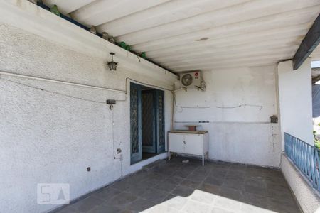 Casa de condomínio para alugar com 120m², 3 quartos e 2 vagas Casa de condomínio para alugar com 120m², 3 quartos e 2 vagasVaranda Quarto 1 (2º andar)