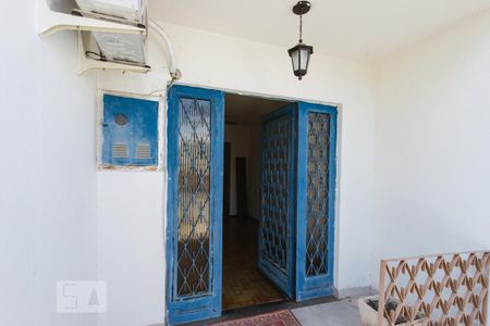 Casa de condomínio para alugar com 120m², 3 quartos e 2 vagas Casa de condomínio para alugar com 120m², 3 quartos e 2 vagasVaranda - Entrada (1º andar)
