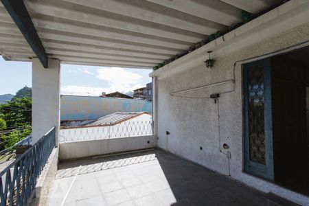 Casa de condomínio para alugar com 120m², 3 quartos e 2 vagas Casa de condomínio para alugar com 120m², 3 quartos e 2 vagasVaranda Quarto 1 (2º andar)