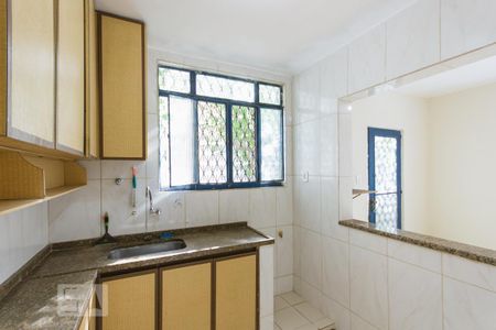 Casa de condomínio para alugar com 120m², 3 quartos e 2 vagas Casa de condomínio para alugar com 120m², 3 quartos e 2 vagasCozinha (1º andar)