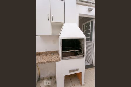 Casa de condomínio à venda com 90m², 3 quartos e 1 vagaChurrasqueira