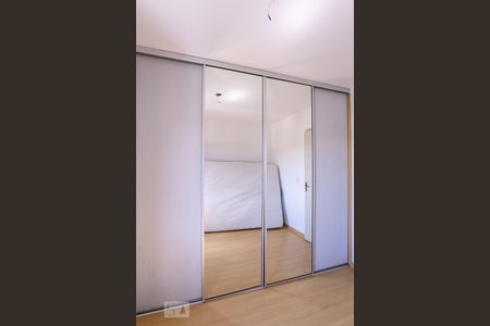 Casa de condomínio à venda com 90m², 3 quartos e 1 vagaDetalhe