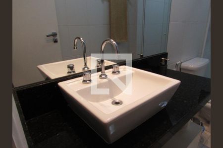 Apartamento à venda com 160m², 4 quartos e 2 vagasBanheiro