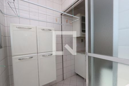 Apartamento à venda com 60m², 2 quartos e 1 vaga Apartamento à venda com 60m², 2 quartos e 1 vagaÁrea de Serviço