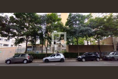 Apartamento para alugar com 52m², 2 quartos e 1 vaga Apartamento para alugar com 52m², 2 quartos e 1 vagaFachada