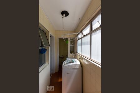 Apartamento para alugar com 65m², 2 quartos e 1 vagaÁrea de serviço