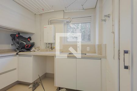 Apartamento à venda com 180m², 3 quartos e 1 vagaÁrea de Serviço