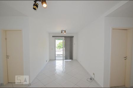 Sala de apartamento para alugar com 1 quarto, 51m² em Vila Isabel, Rio de Janeiro