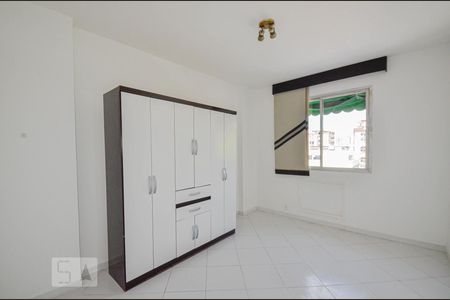 Quarto 1 de apartamento para alugar com 1 quarto, 51m² em Vila Isabel, Rio de Janeiro