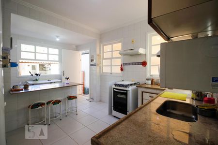 Casa de condomínio à venda com 150m², 2 quartos e 3 vagas Casa de condomínio à venda com 150m², 2 quartos e 3 vagasCozinha