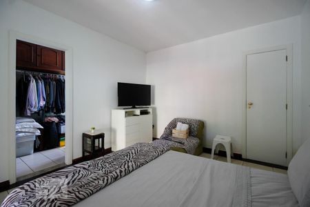 Casa de condomínio à venda com 150m², 2 quartos e 3 vagas Casa de condomínio à venda com 150m², 2 quartos e 3 vagasSuíte