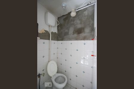 Casa de condomínio à venda com 150m², 2 quartos e 3 vagas Casa de condomínio à venda com 150m², 2 quartos e 3 vagasBanheiro de Serviço