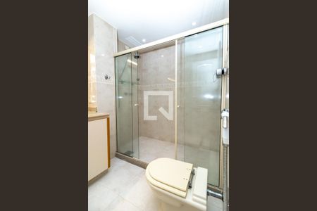 Apartamento à venda com 160m², 3 quartos e 3 vagasBanheiro Social