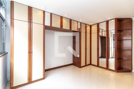 Apartamento à venda com 160m², 3 quartos e 3 vagasQuarto 1