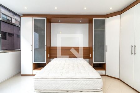 Apartamento à venda com 160m², 3 quartos e 3 vagasSuite
