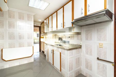 Apartamento à venda com 160m², 3 quartos e 3 vagasCozinha